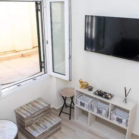 Apartament In Garitsa Corfu