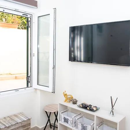 Apartament In Garitsa Corfu *