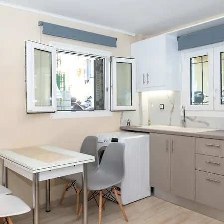 In Garitsa Corfu Apartament