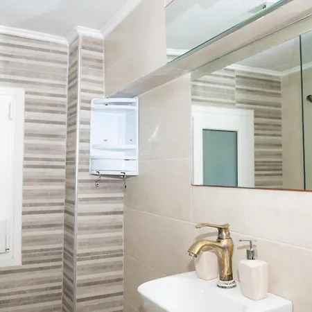 Appartement In Garitsa Corfu